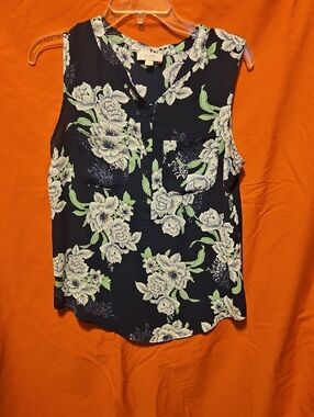 LOFT Navy Floral Sleeveless Camisole with White and Green Print